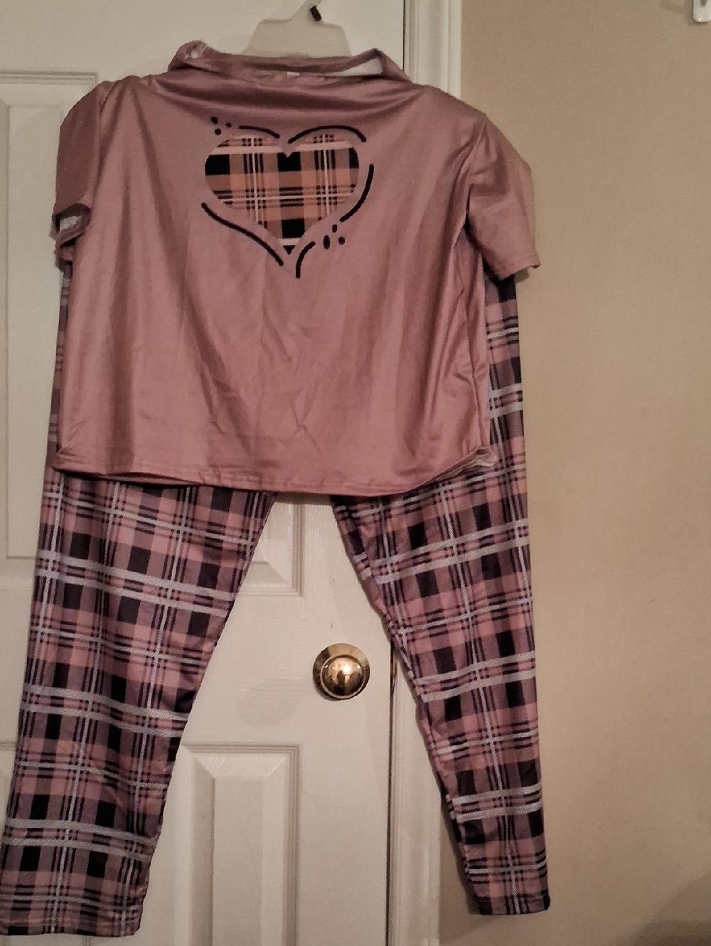 Ladies' Pink Plaid Heart Pajama Set - Brand Unspecified